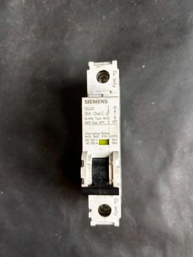 Used SIEMENS 5SJ4130-7HG40 CIRCUIT BREAKER - GROUP OF 5 ($54 OBO)