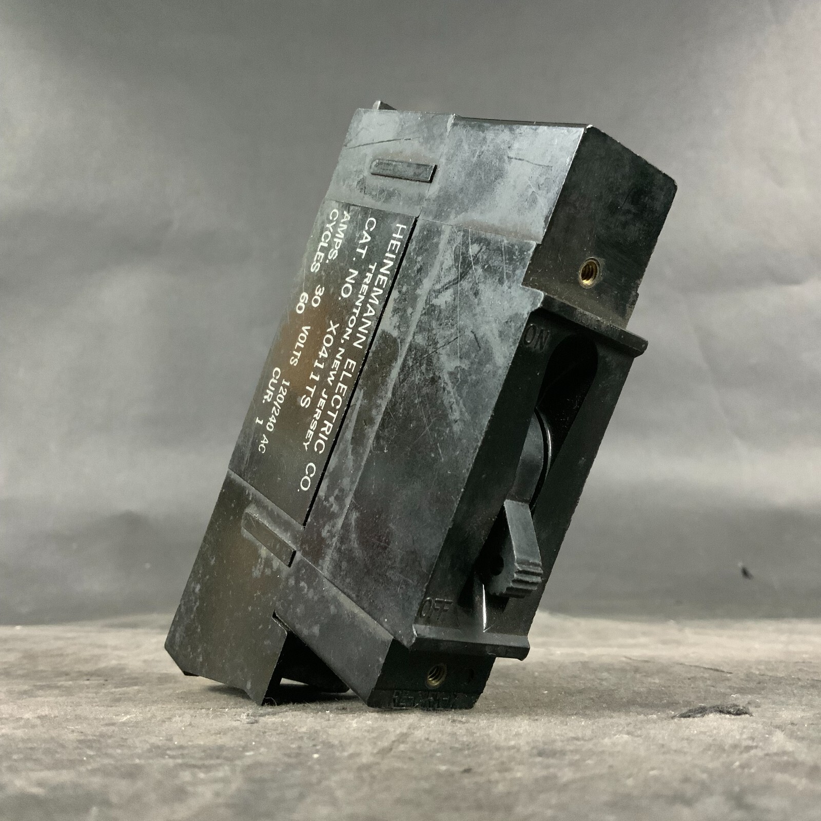 Used HEINEMANN ELECTRIC X0411TS CIRCUIT BREAKER ($17 OBO)