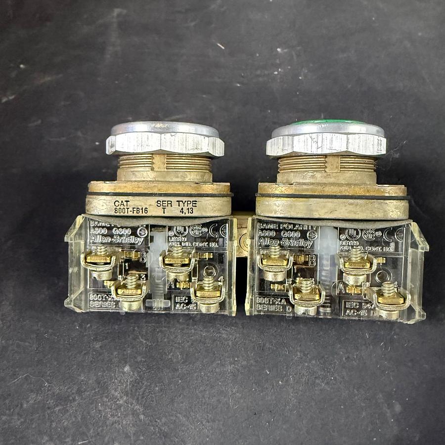 Used ALLEN BRADLEY 800T-FB16 SER T - DUAL PUSHBUTTON