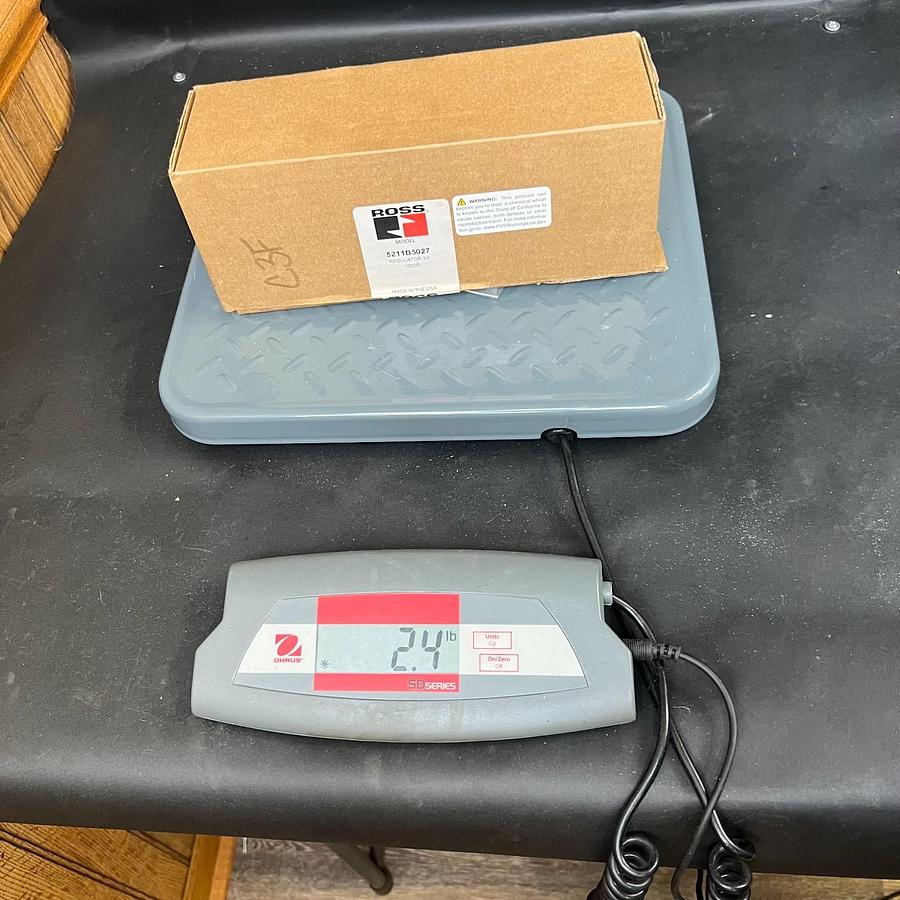 ROSS CONTROLS 5211B5027 PNEUMATIC REGULATOR ($90 OBO)