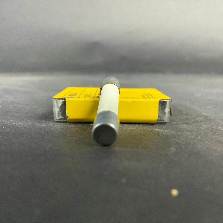 BUSSMANN ABC-30 FUSE - SET OF 4 ($5 OBO)