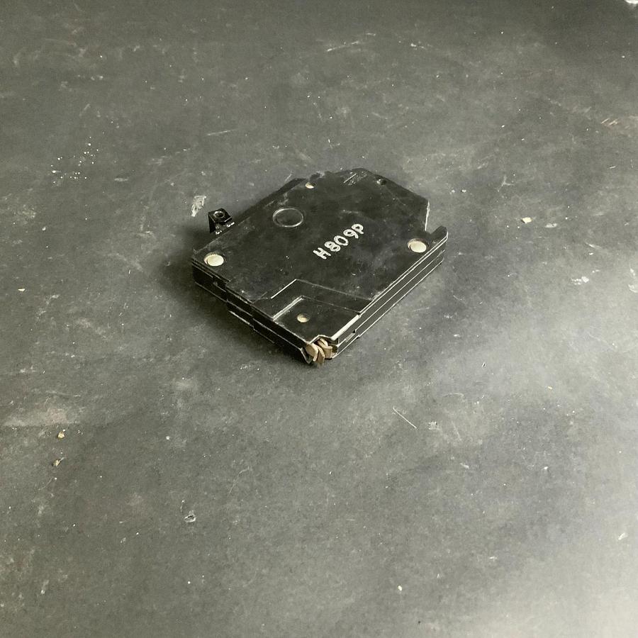 Used GE TQP140 CIRCUIT BREAKER ($6 OBO)