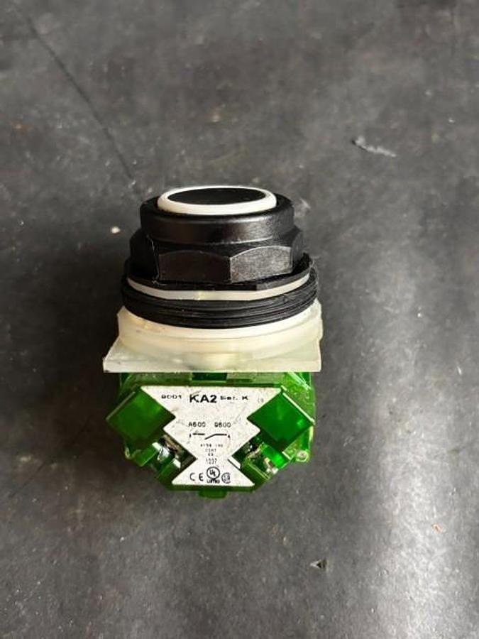 Used SQUARE D 9001KA-2 SERIES K BLACK PUSHBUTTON ($13 OBO)