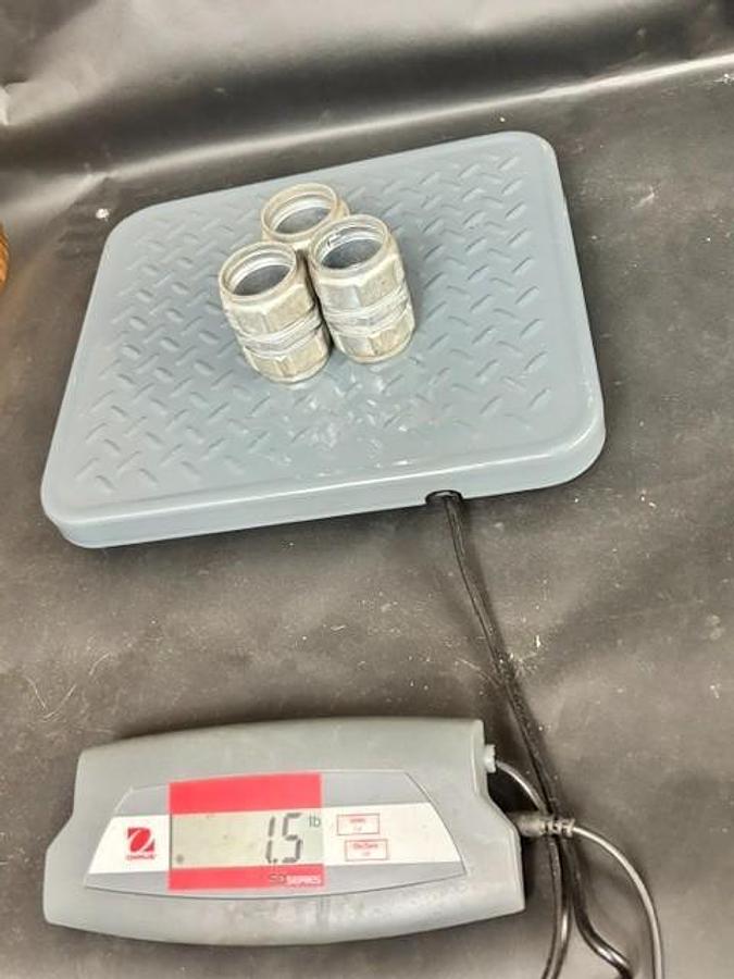 Used THOMAS & BETTS 5420 CONNECTOR - GROUP OF 3