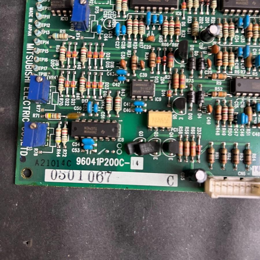 Used MITSUBISHI 96041P200C-14 CIRCUIT BOARD ($140 OBO)