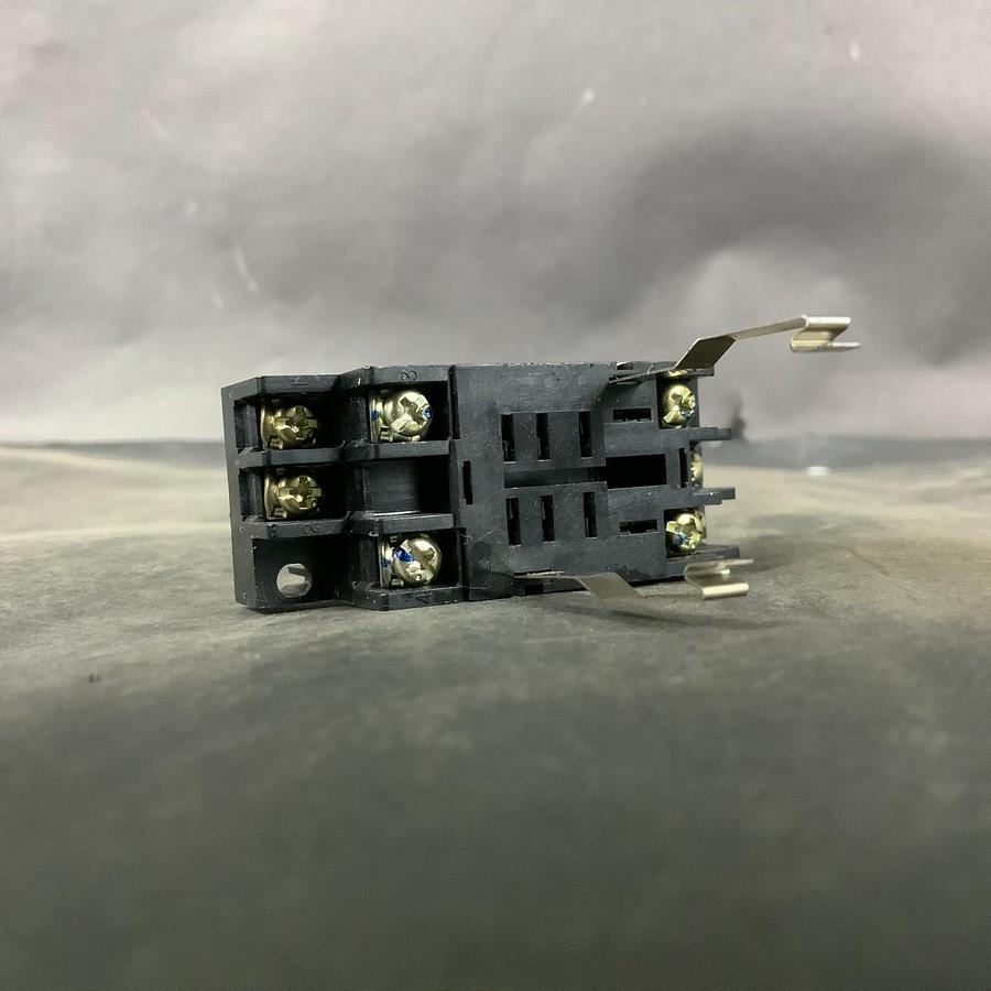 Used FUJI ELECTRIC TP68X RELAY SOCKET ($12 OBO)