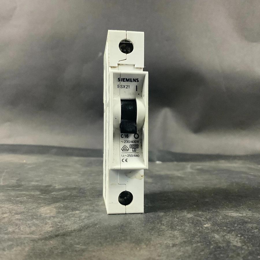 Used SIEMENS 5SX21-C16 CIRCUIT BREAKER ($10 OBO)