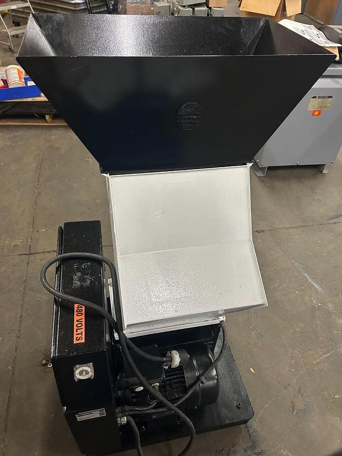 Used CONAIR NCR-614S Granulator/Grinder