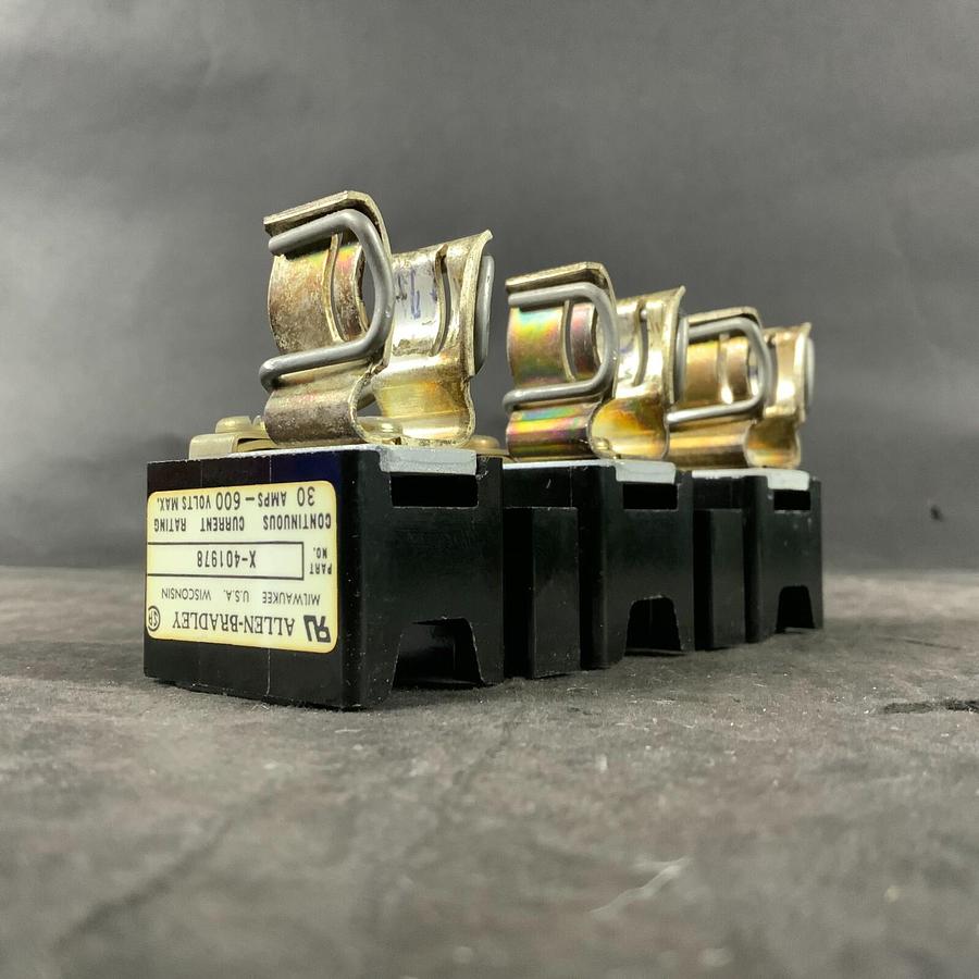Used ALLEN BRADLEY X-401978 FUSE BLOCK ($15 OBO)