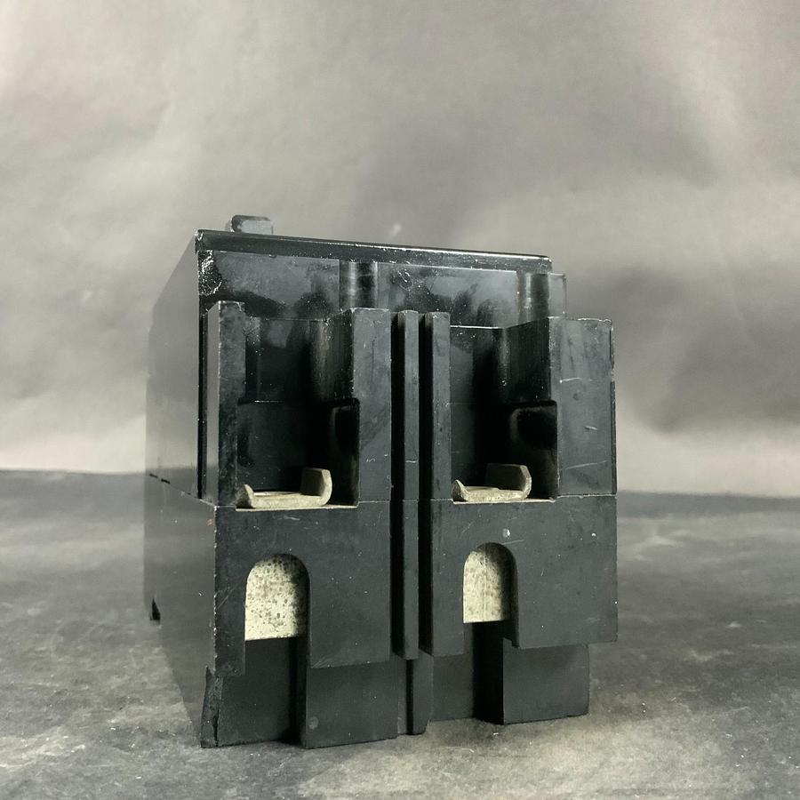 Used WESTINGHOUSE EA2015 CIRCUIT BREAKER ($35 OBO)