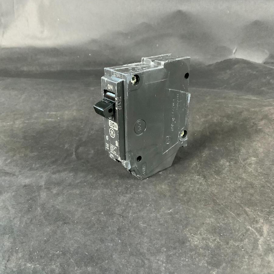 Used GE RT-690 30A 1 POLE CIRCUIT BREAKER ($10 OBO)