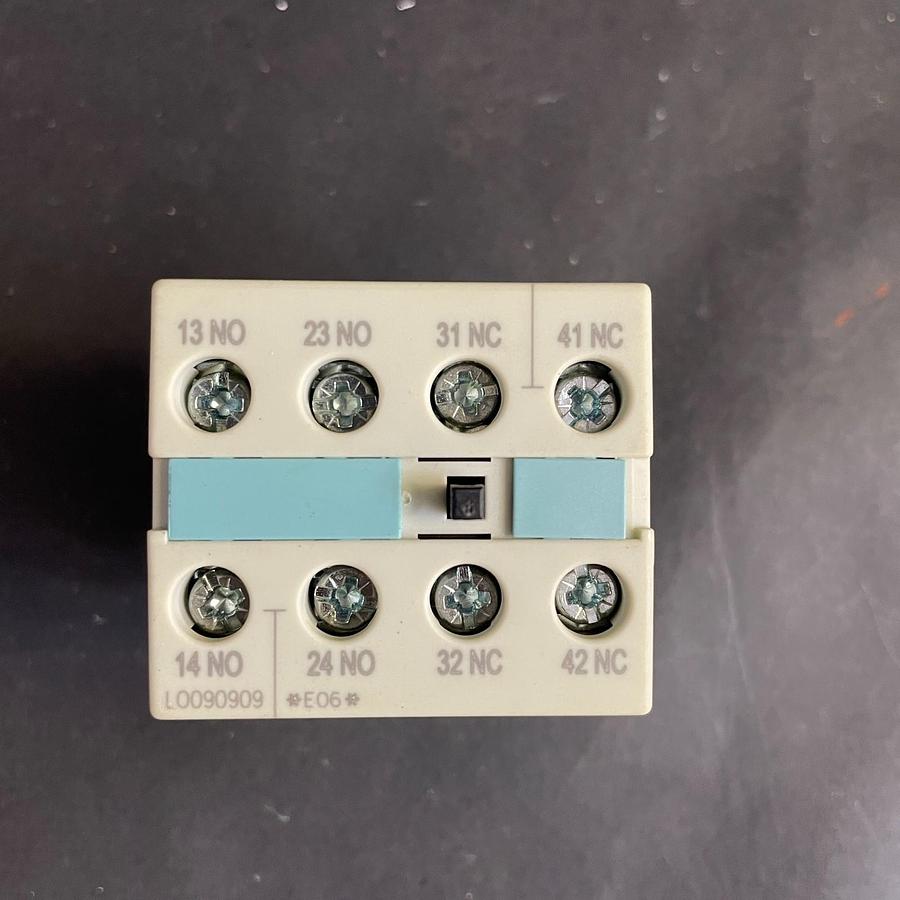 Used SIEMENS 3RH1921-1FA22 SIRIUS AUXILIARY CONTACT BLOCK 2NO+2NC 4-POLE OEM