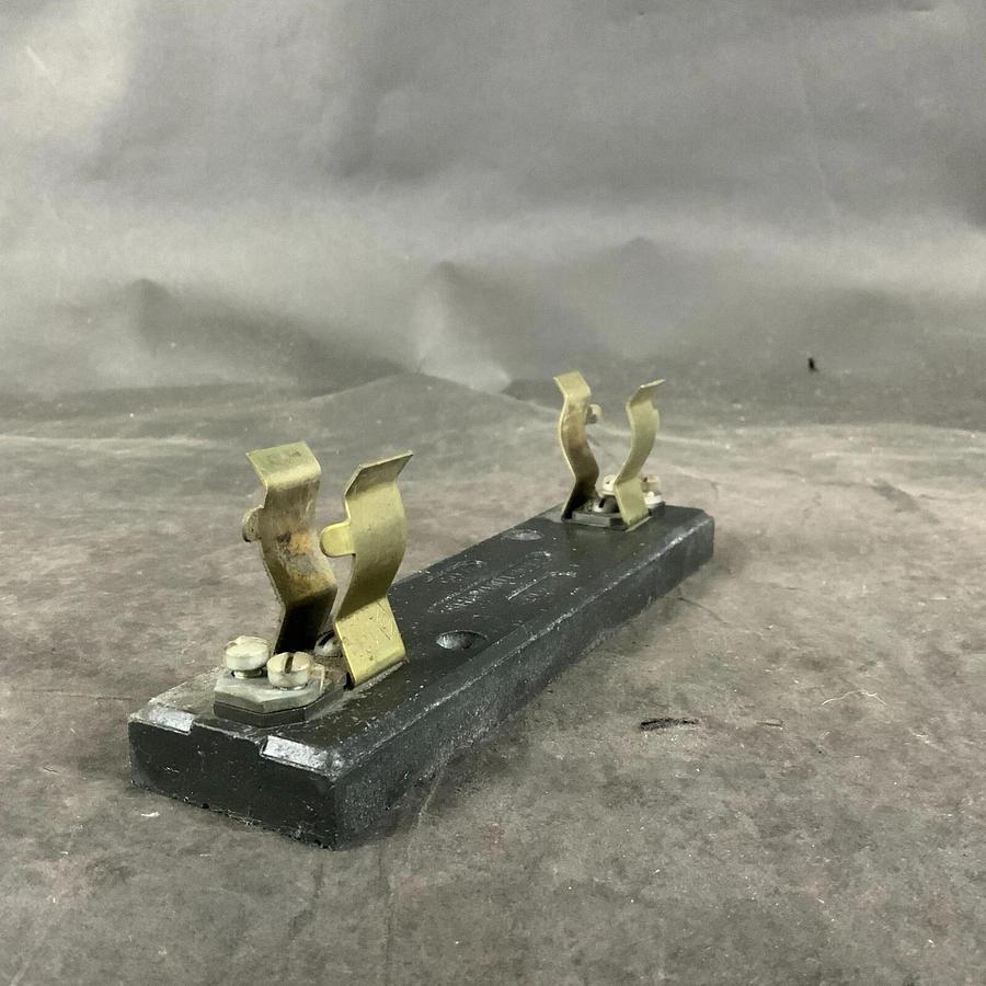 Used FERRAZ SHAWMUT 1074 FUSE HOLDER ($10 OBO)