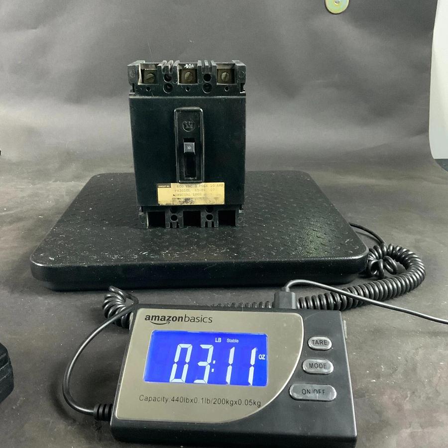 Used WESTINGHOUSE FB3010L CIRCUIT BREAKER ($100 OBO)