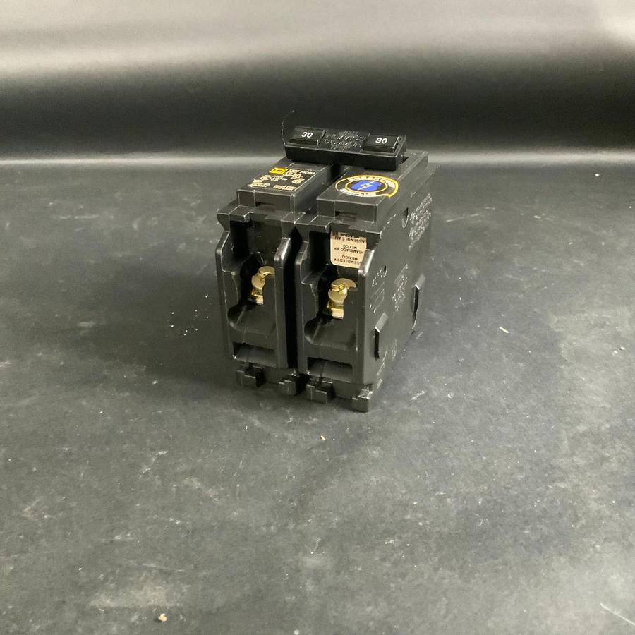 Used SQUARE D HOM230CP CIRCUIT BREAKER ($10 OBO)