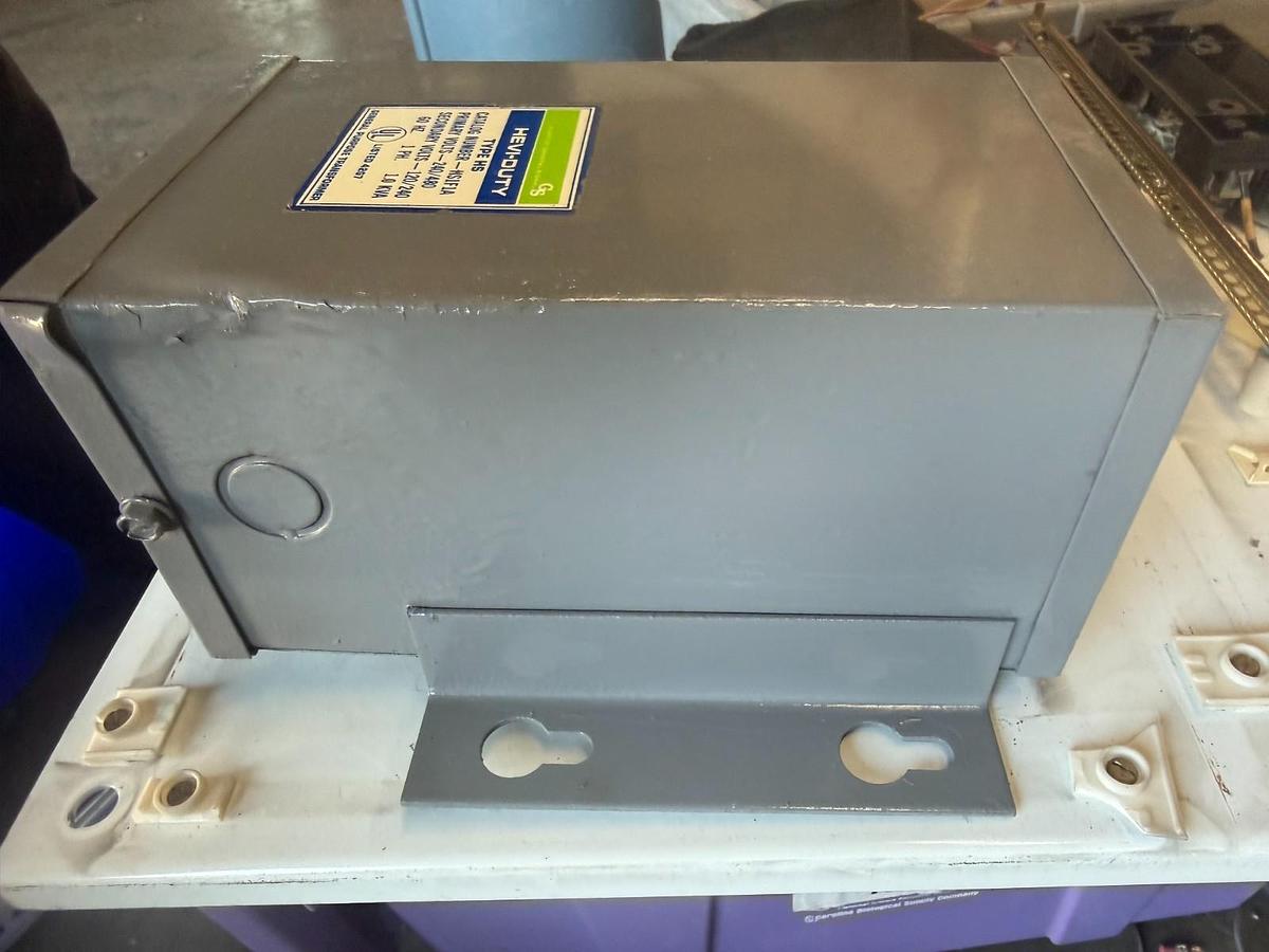 Used GENERAL SIGNAL HEVI-DUTY HS1F1A TRANSFORMER