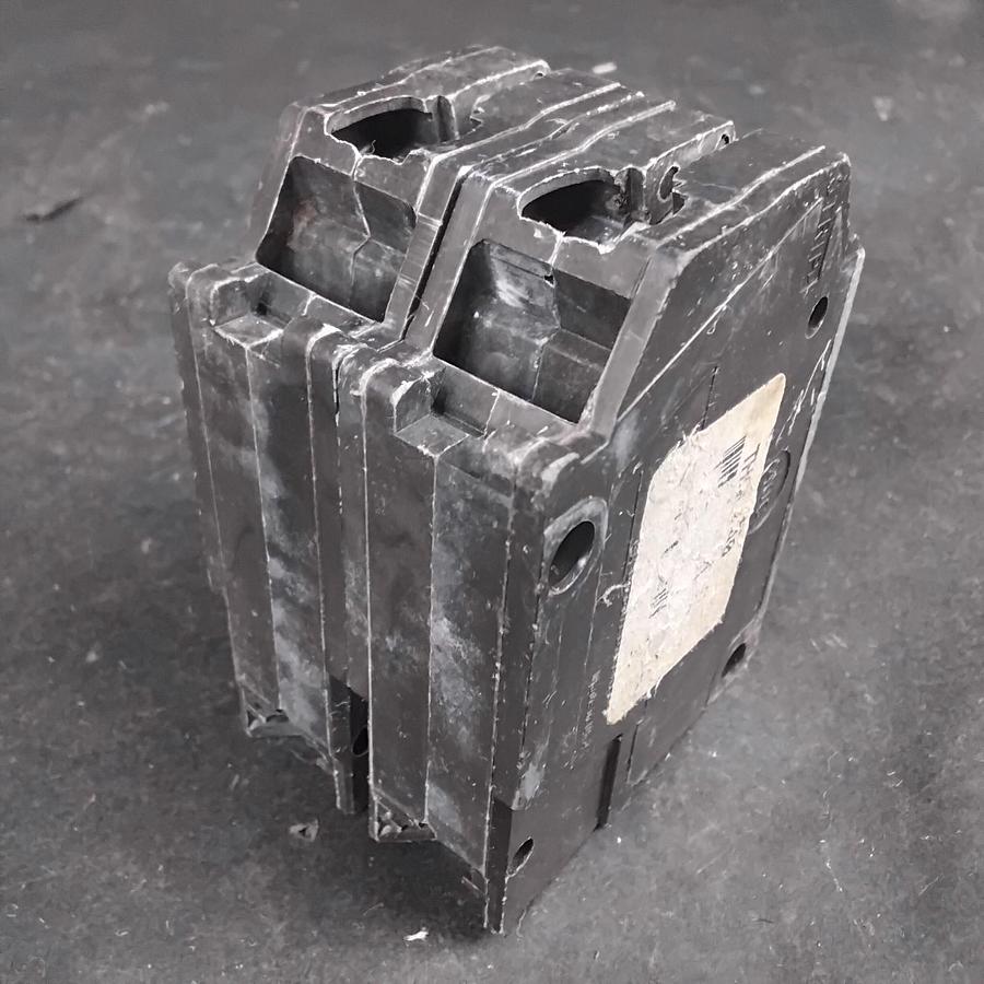 Used GENERAL ELECTRIC THQL2140 CIRCUIT BREAKER ($25 OBO)