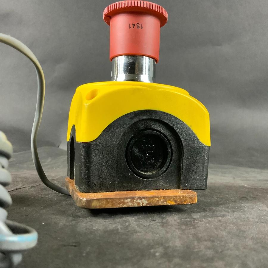 Used BANNER ESL-30/60-120656 EMERGENCY STOP BUTTON ($100 OBO)