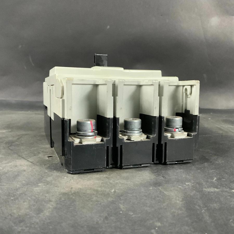 Used FUJI EW250JAGU-3P150 CIRCUIT BREAKER ($125 OBO)