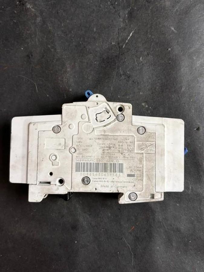 Used ALLEN BRADLEY 1489-M CIRCUIT BREAKER 1-POLE ($13 OBO)
