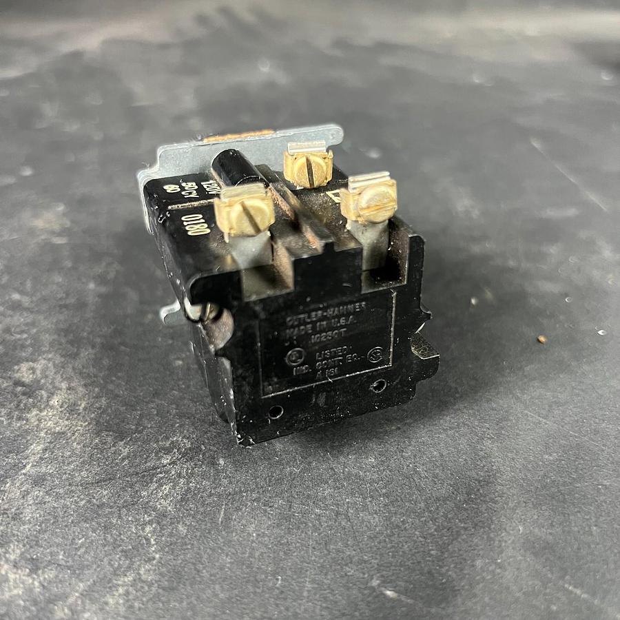 Used CUTLER HAMMER 10250T GREEN PILOT LIGHT ($12 OBO)