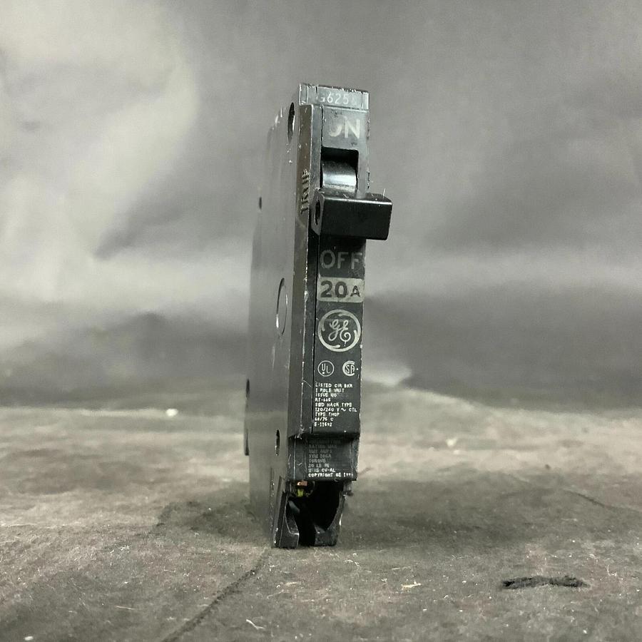Used GENERAL ELECTRIC RT-665 CIRCUIT BREAKER ($12 OBO)