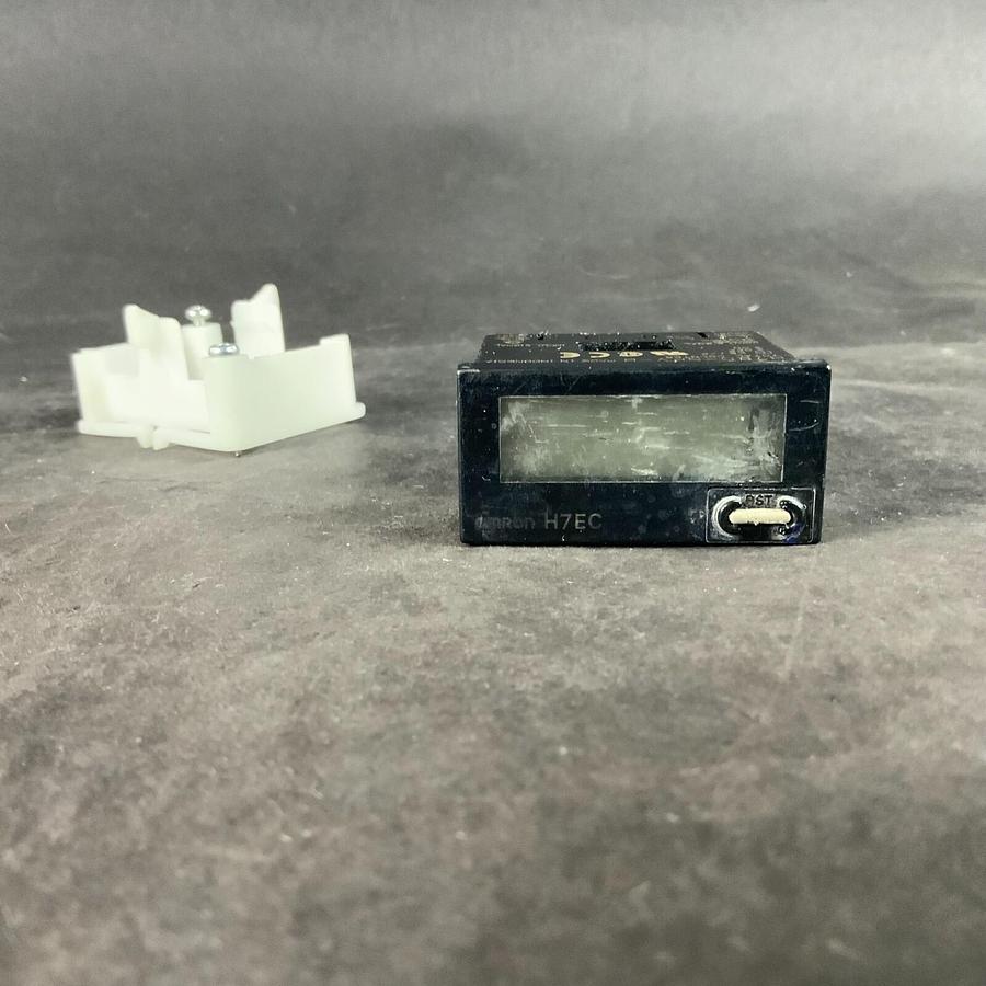 Used OMRON H7EC-NFV-B COUNT TOTALIZATOR ($20 OBO)