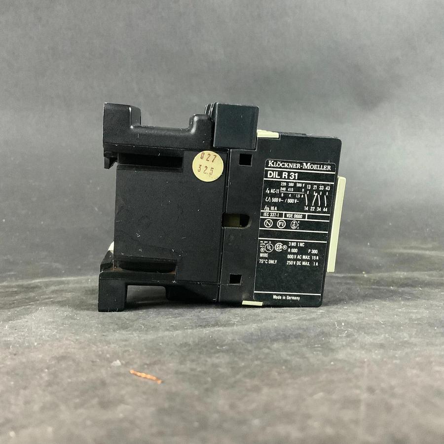 Used MOELLER DIL R31 110V CONTACTOR ($20 OBO)