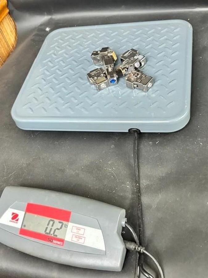 Used OMRON XM2S-09 CONNECTOR PLUGS 6PCS