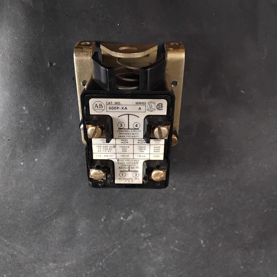 Used ALLEN-BRADLEY 800P-XA CONTACT BLOCK ($10 OBO)