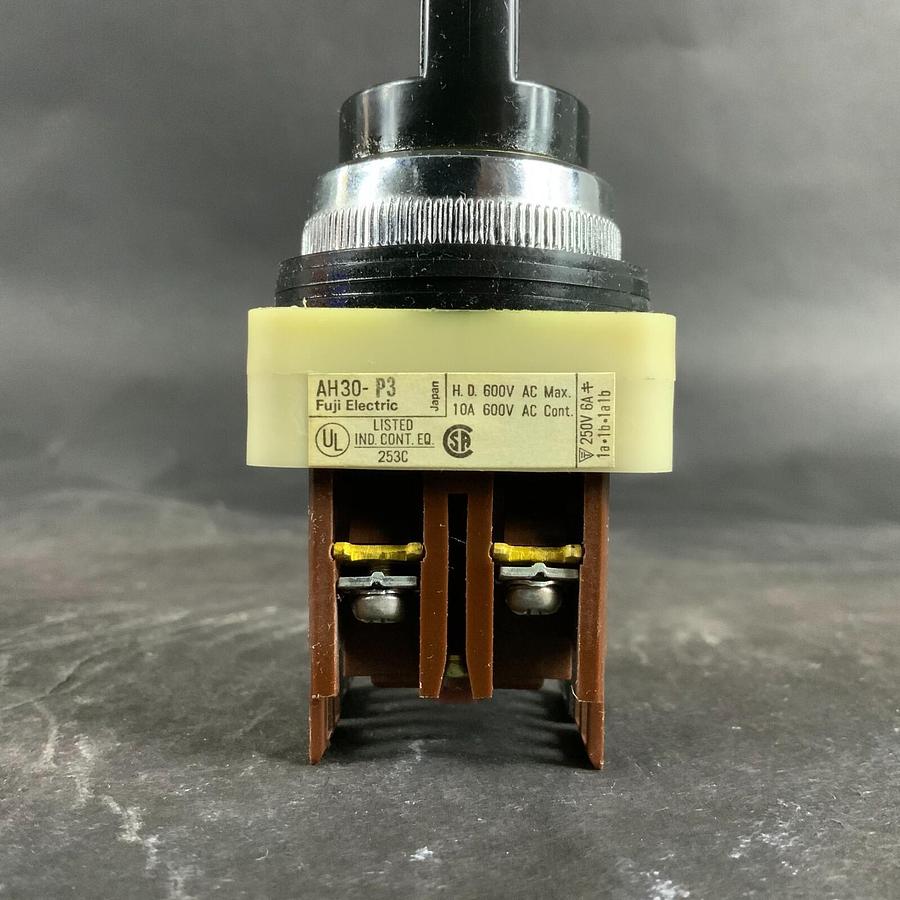 Used FUJI AH30-P3 SELECTOR SWITCH ($15 OBO)
