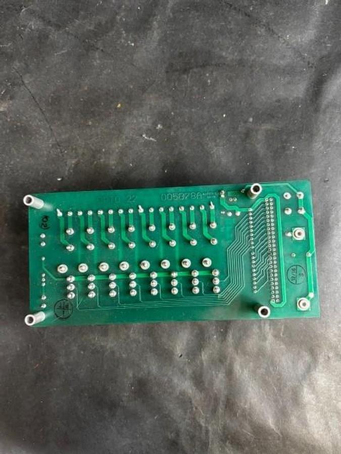 Used OPTO 22 G4PB8H MODULE MOUNTING RACK
