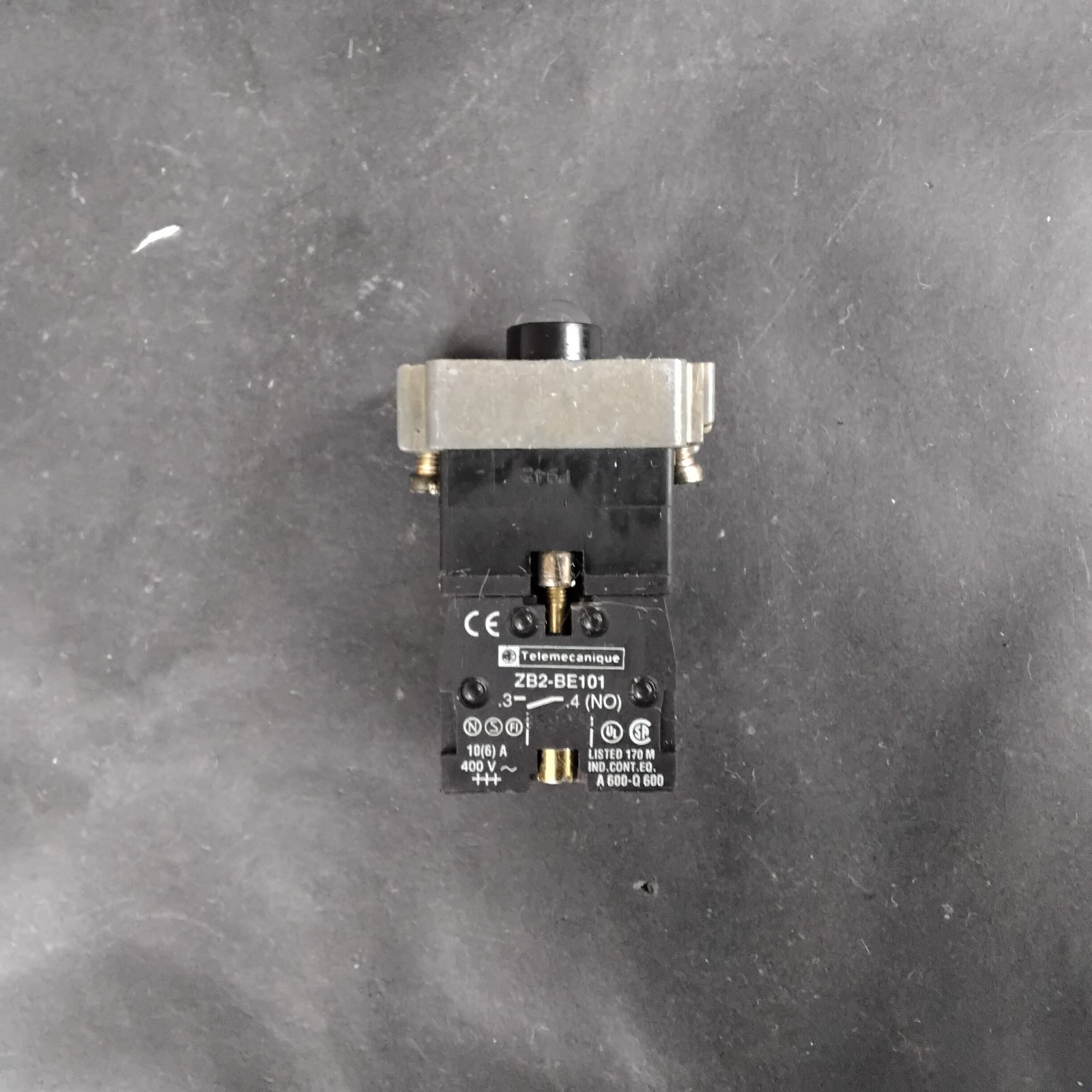Used TELEMECANIQUE ZB2-BE101 CONTACT BLOCK ($5 OBO)