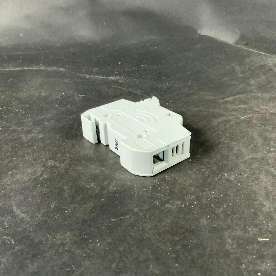 Used EDISON EHCC 1 POLE FUSE HOLDER ($10 OBO)