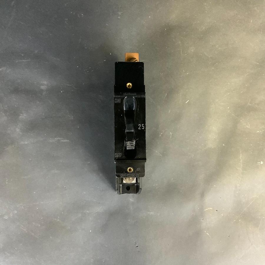 Used HEINEMANN X0411-1-25A CIRCUIT BREAKER ($8 OBO)