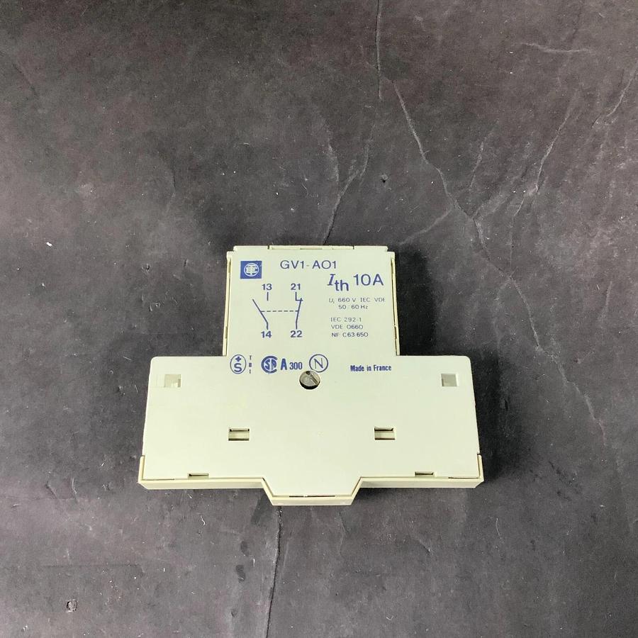Used TELEMECANIQUE GV1-A01 AUXILIARY CONTACT ($8 OBO)