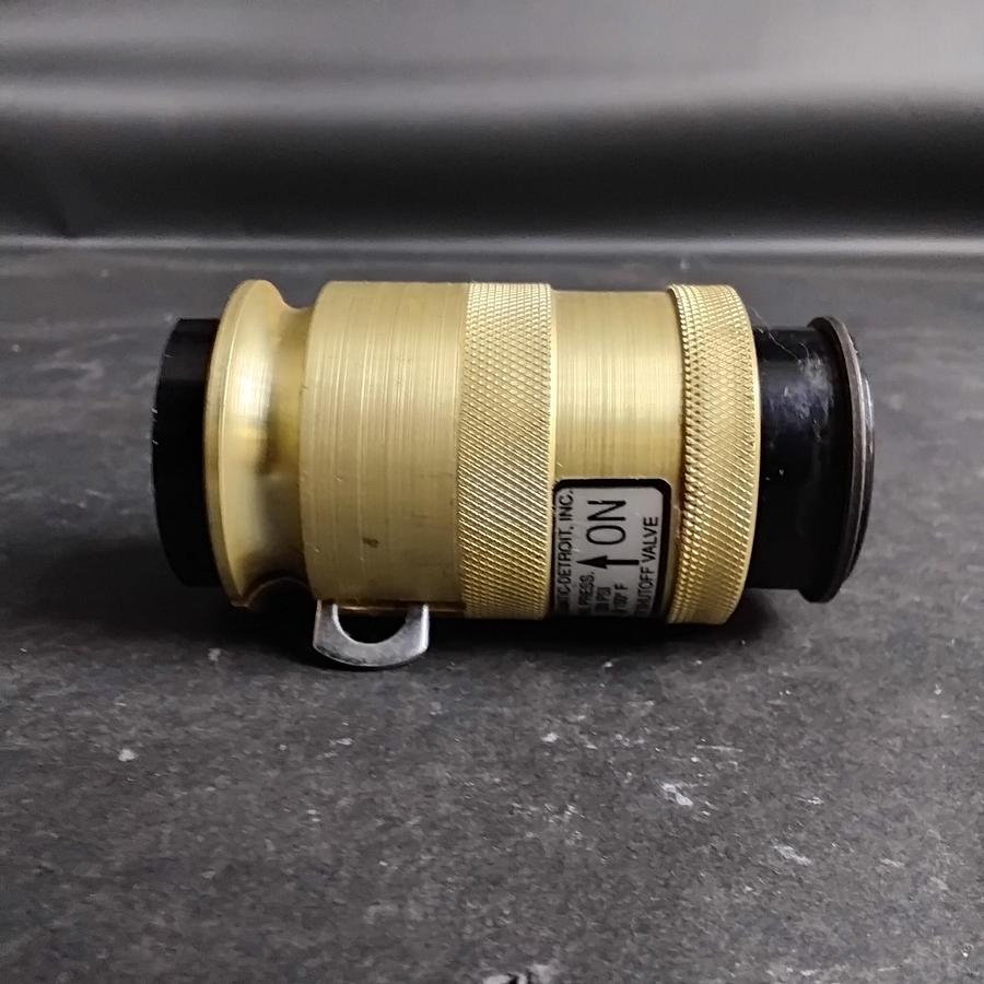 Used MASTER PNEUMATIC-DETROIT V30 SHUTOFF VALVE ($30 OBO)