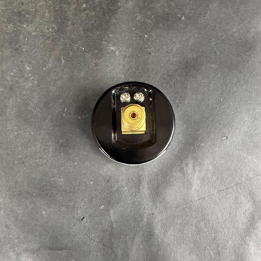 Used UNBRANDED 0-11 BAR PRESSURE GUAGE