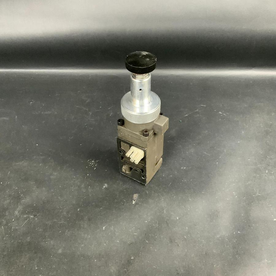 Used ASCO NUMATICS 081RS100J00000 PNEUMATIC REGULATOR ($10 OBO)