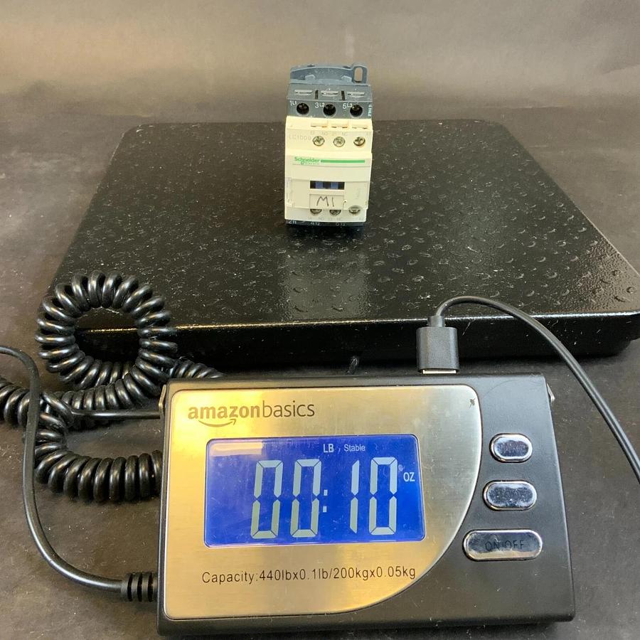 Used SCHNEIDER ELECTRIC LC1D09G7 CONTACTOR ($ 15 OBO)