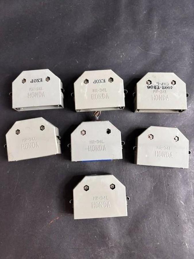 Used HONDA MR-34L CONNECTOR CAP - GROUP OF 7 ($9 OBO)
