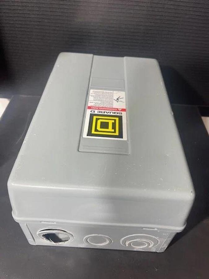 Used SCHNEIDER 8903LXG1200 ($400 OBO)