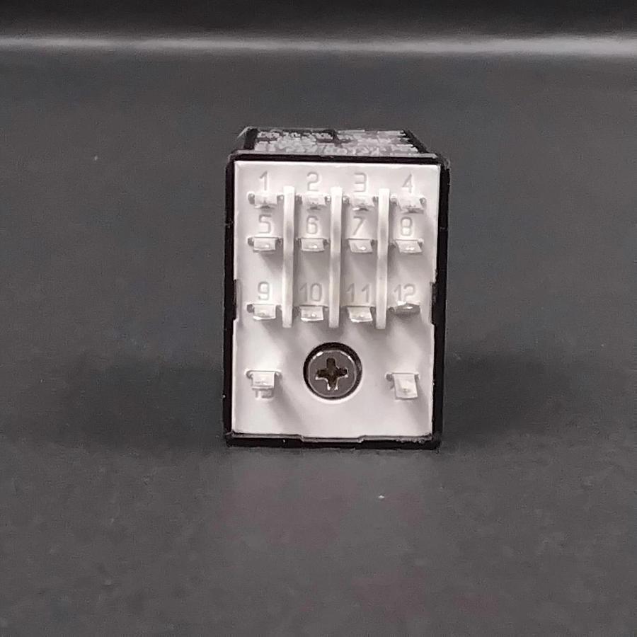 Used ALLEN BRADLEY 700-HC24Z24 RELAY ($4 OBO)