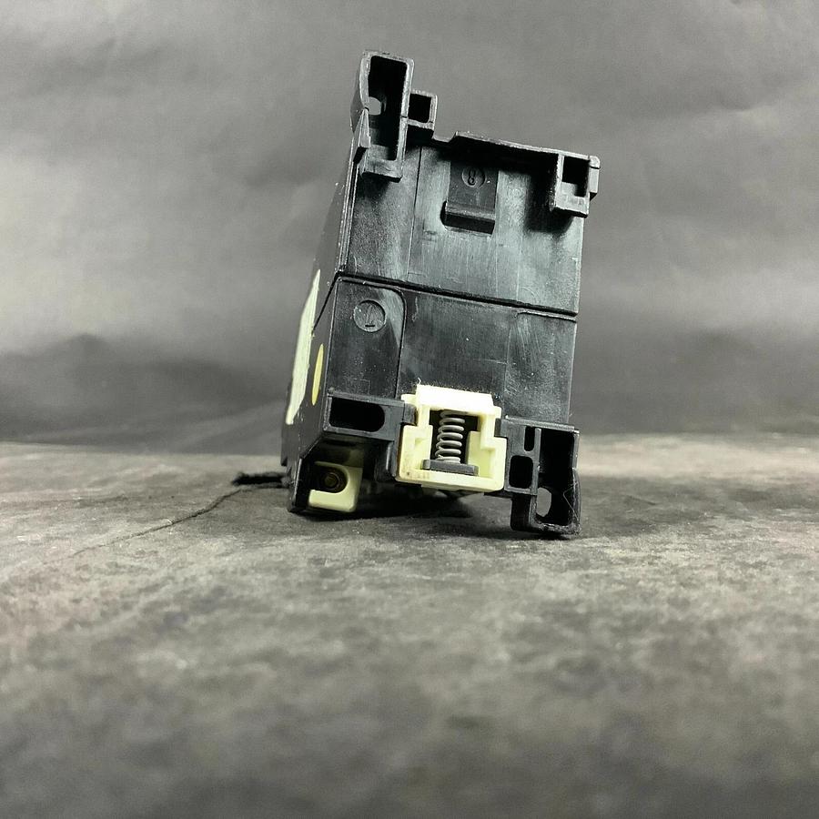 Used KLOCKNER MOELLER DIL08-44-NA CONTACTOR ($30 OBO)