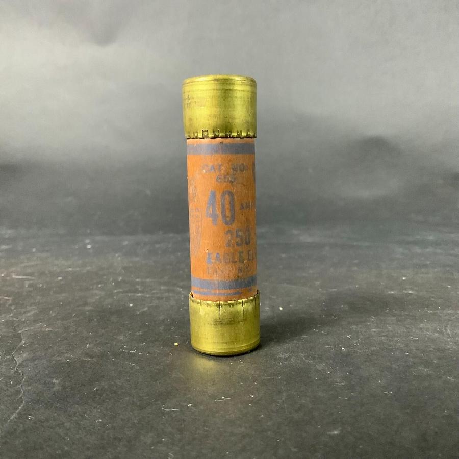Used EAGLE 655-40 FUSE - SET OF 3 ($5 OBO)