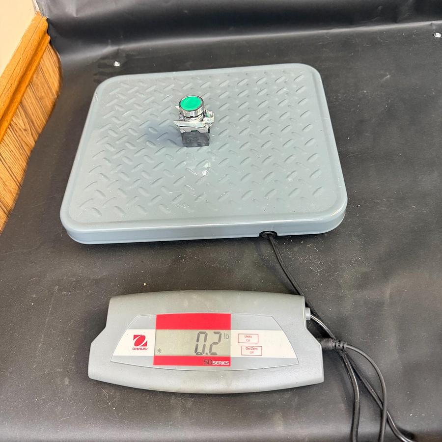 Used TELEMECANIQUE ZBE-101 GREEN PUSHBUTTON ($10 OBO)