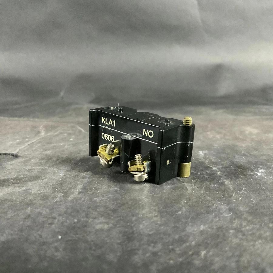 CUTLER HAMMER KLA1 CONTACT BLOCK ($9 OBO)