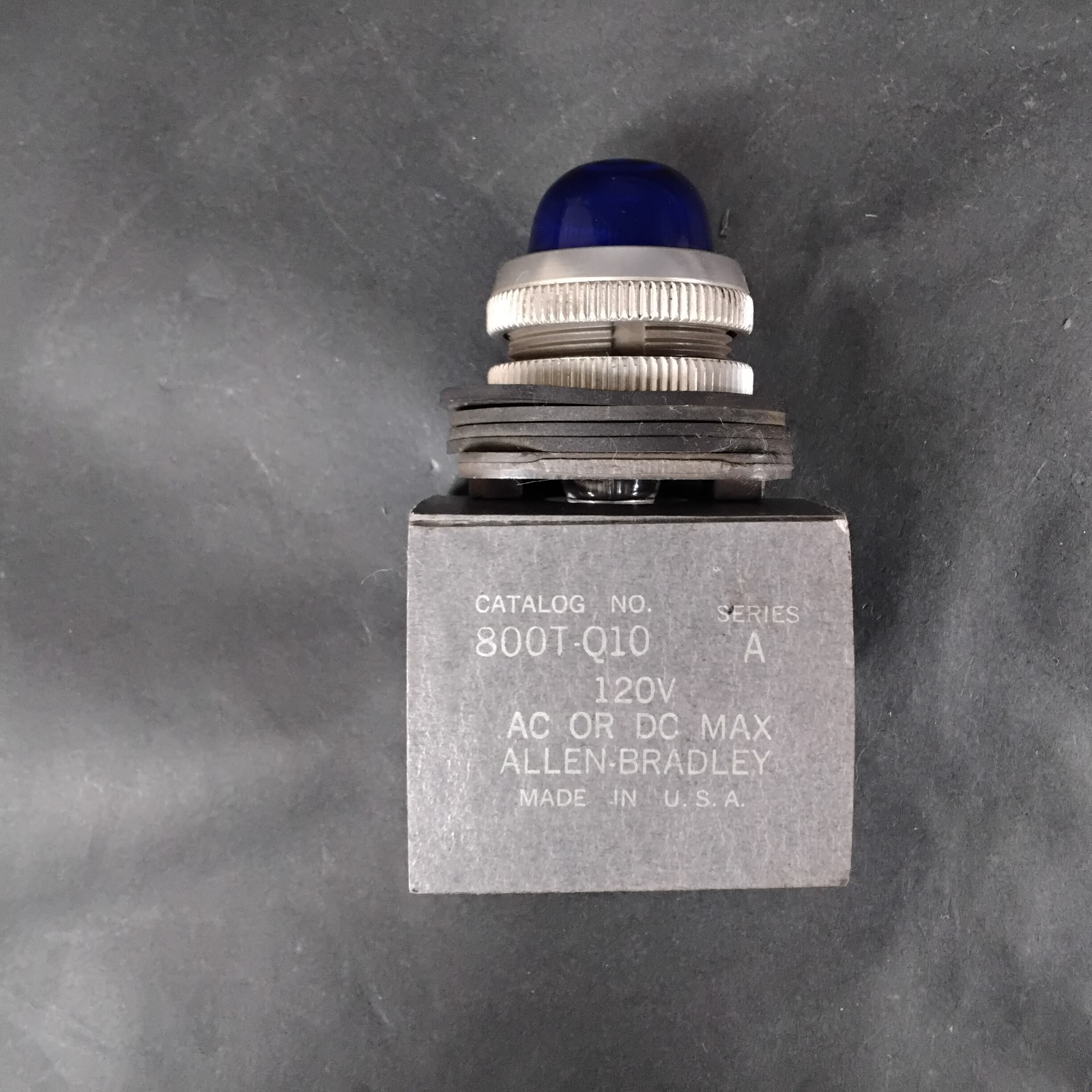 Used ALLEN-BRADLEY 800T-Q10 SER A BLUE PILOT LIGHT ($15 OBO)