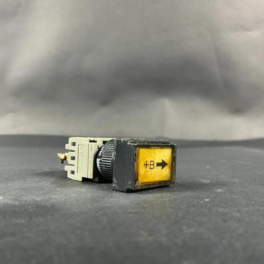 Used FUJI ELECTRIC AH165-TL PUSHBUTTON ($25 OBO)