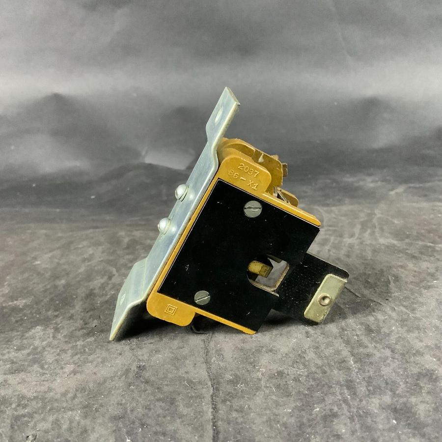 Used SQUARE D 2037-B6-X1 2037-B6-X2 STARTER RESET ($15 OBO)